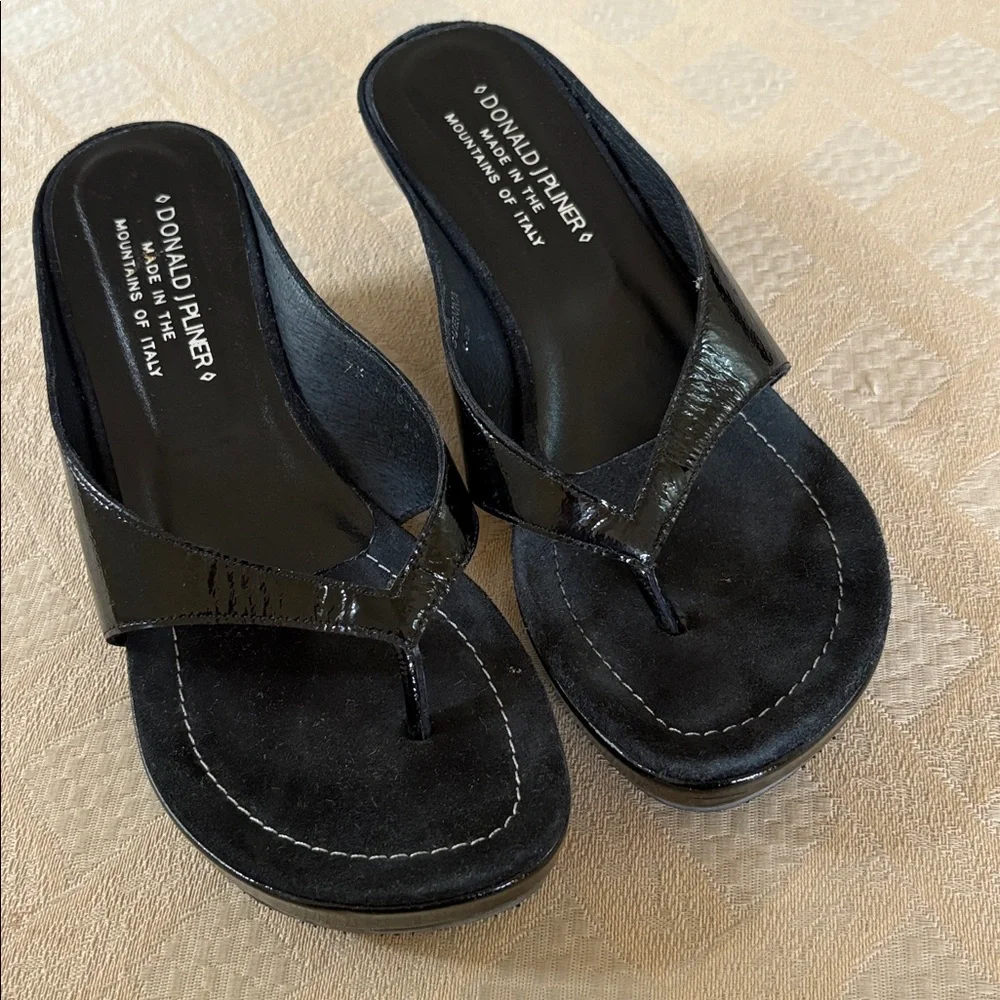 Donald J Pliner sandal. 7 1/2. Black patten Leather. Worn twice. - Picture 6 of 8